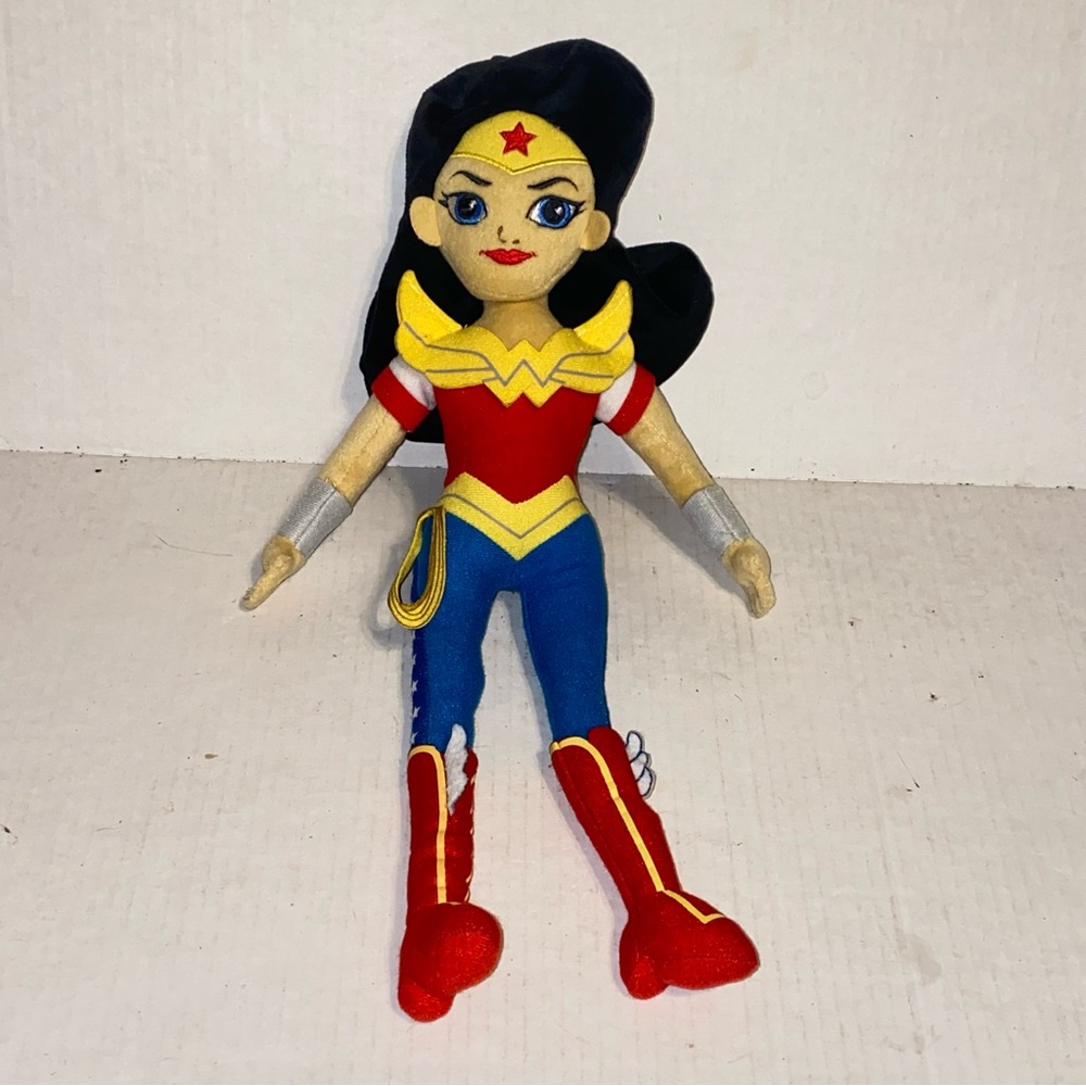 DC Comics Wonder Woman 18" Plush Stuffed Doll Justice League Superhero